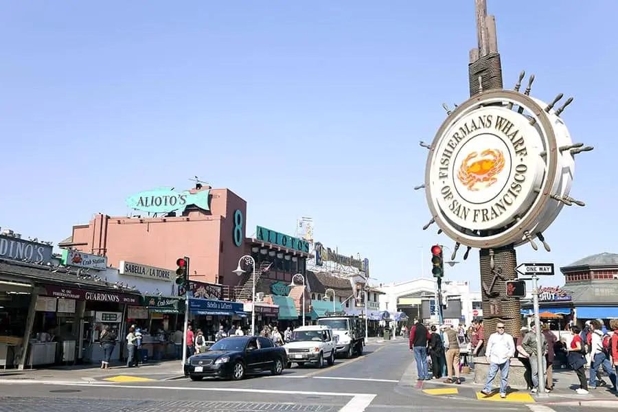 Tourists at Fisherman's Wharf