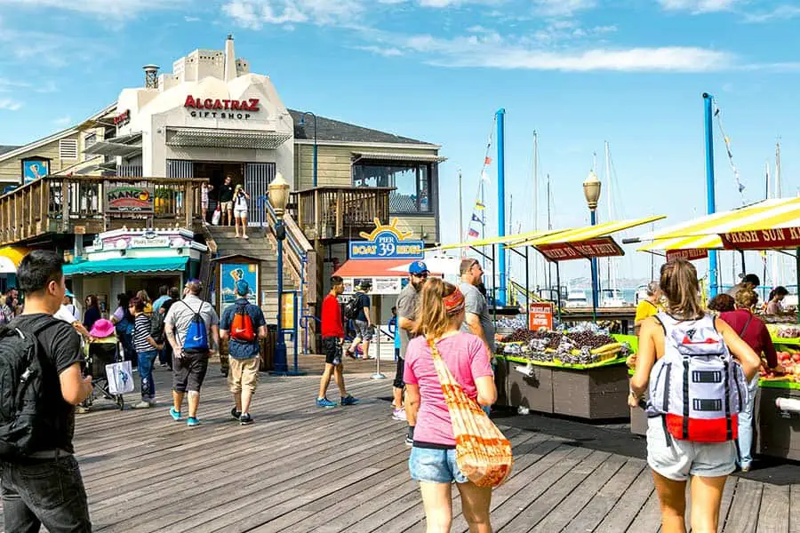 Tourists at Fisherman's Wharf