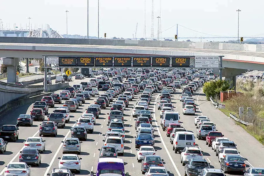 Bumper to bumper traffic on freeway