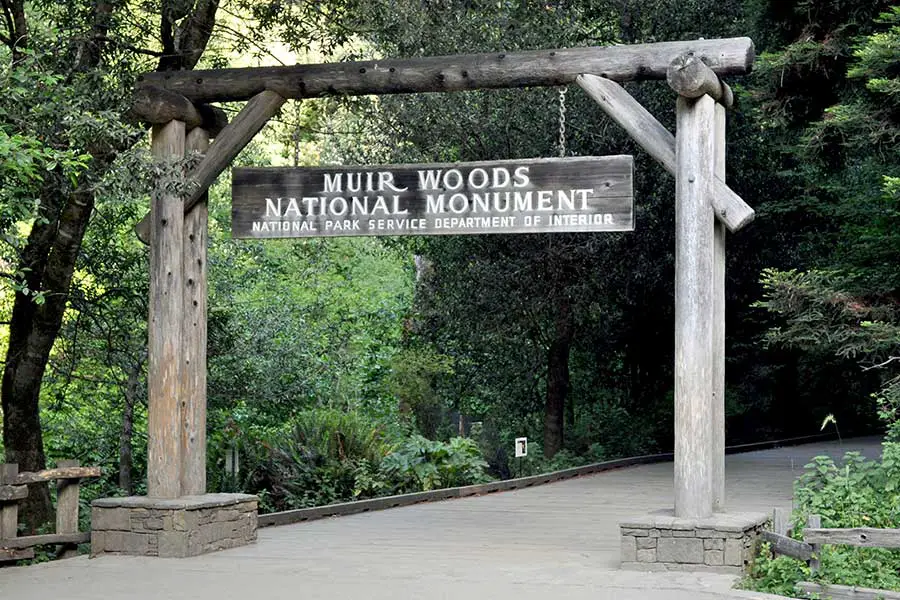Entrance sign to Muir Woods National Monument
