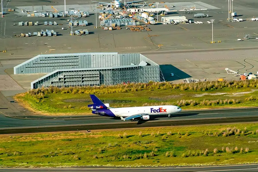 Fedex airplane departing Oakland Airport